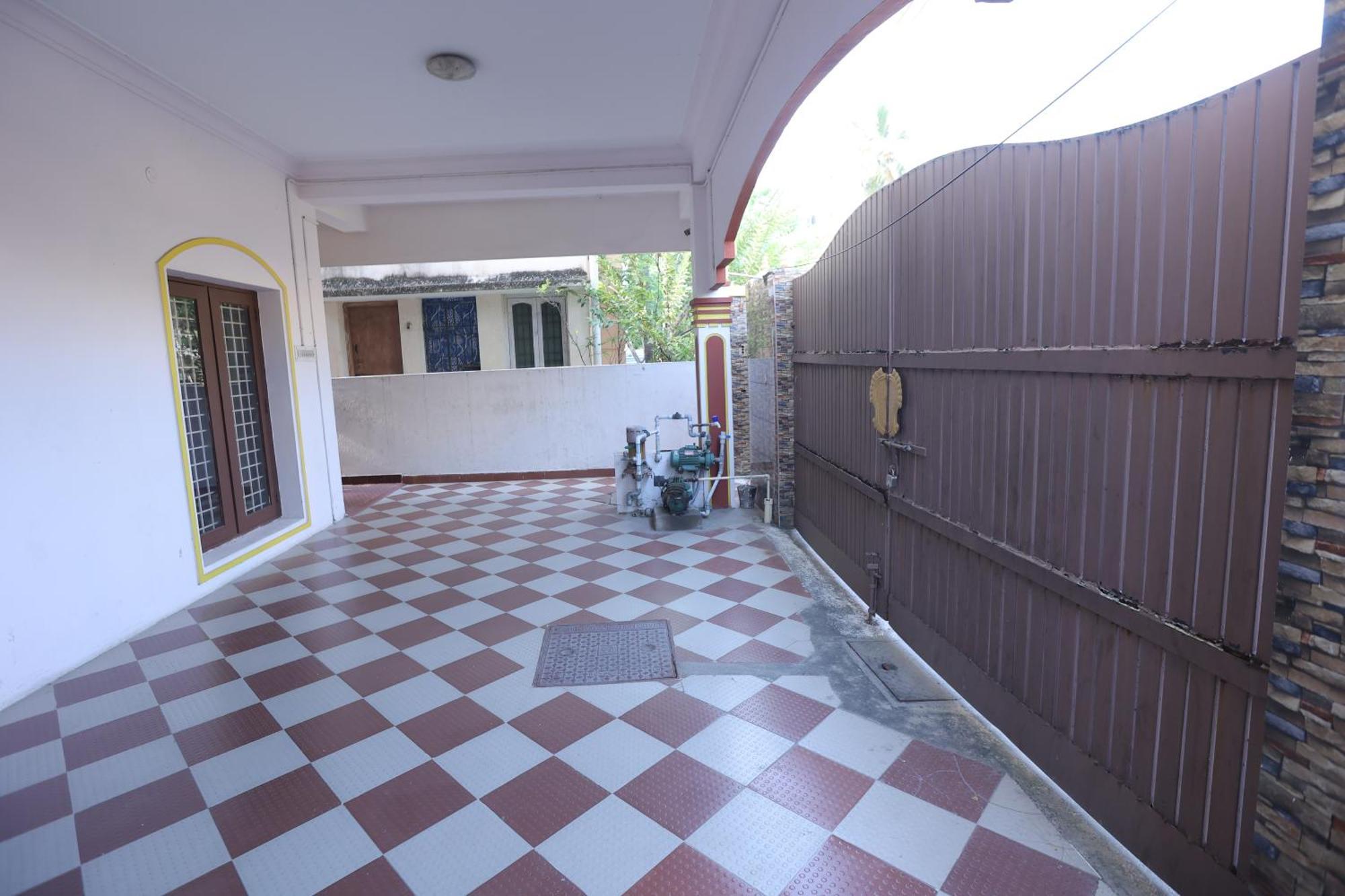 Happyhomes Porur -Near Rmz Software Park-Commerzone-Dlf It Sez Park -L&T Chennai Extérieur photo